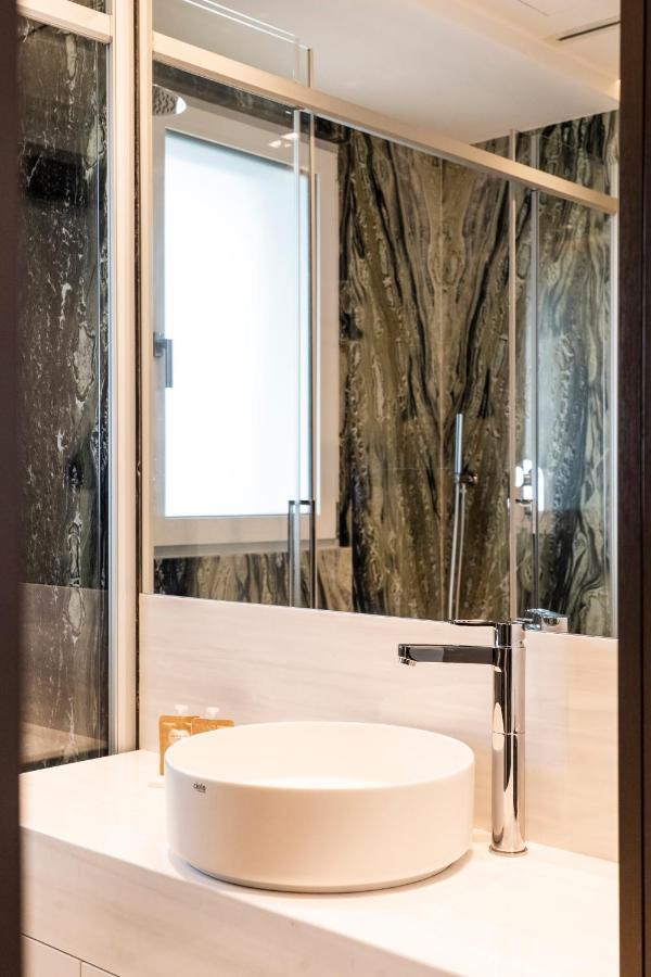 Gentile 46 Luxury Accomodation Apartment Bari Luaran gambar